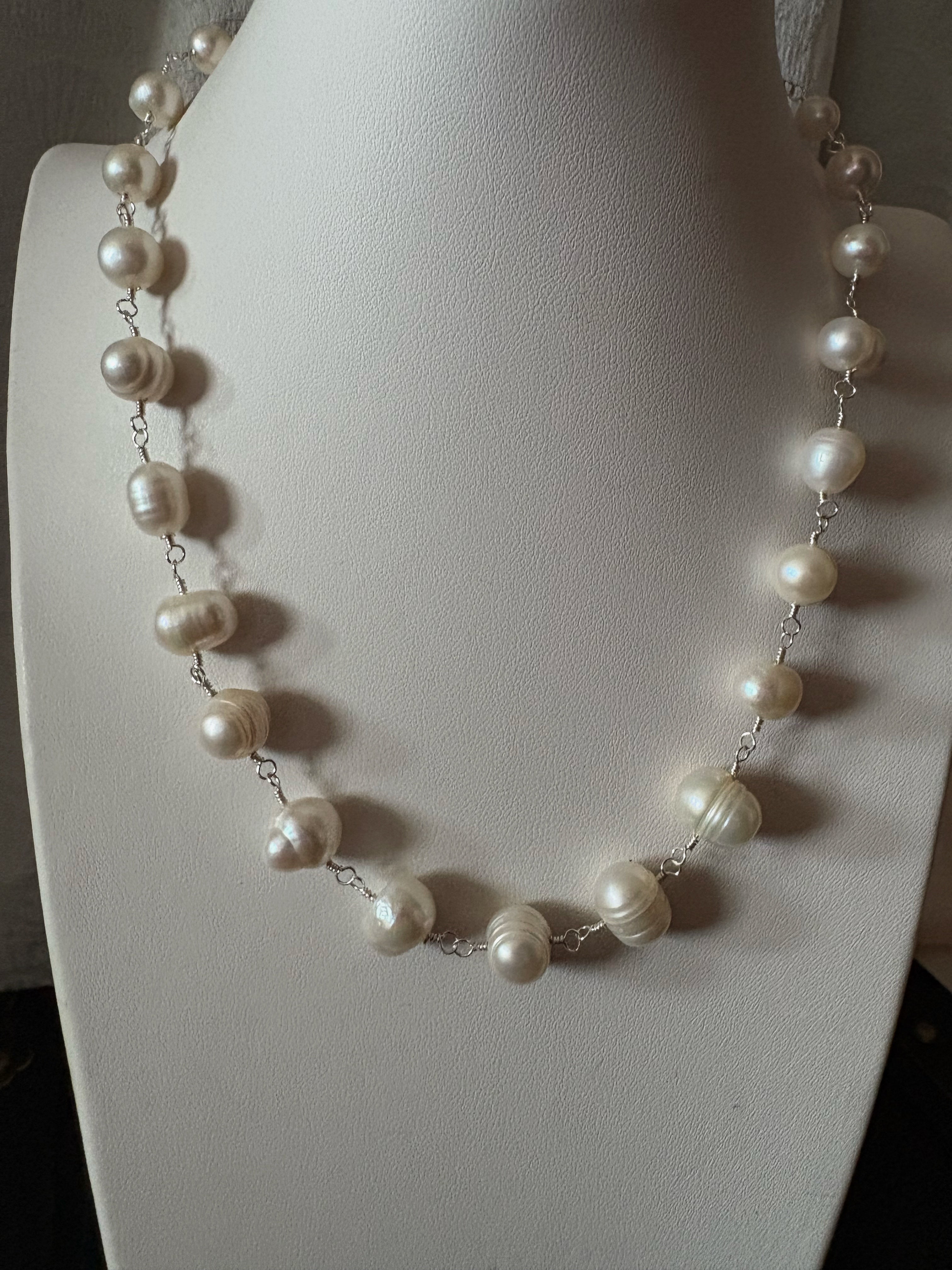 Large Pearl Necklace in Silver