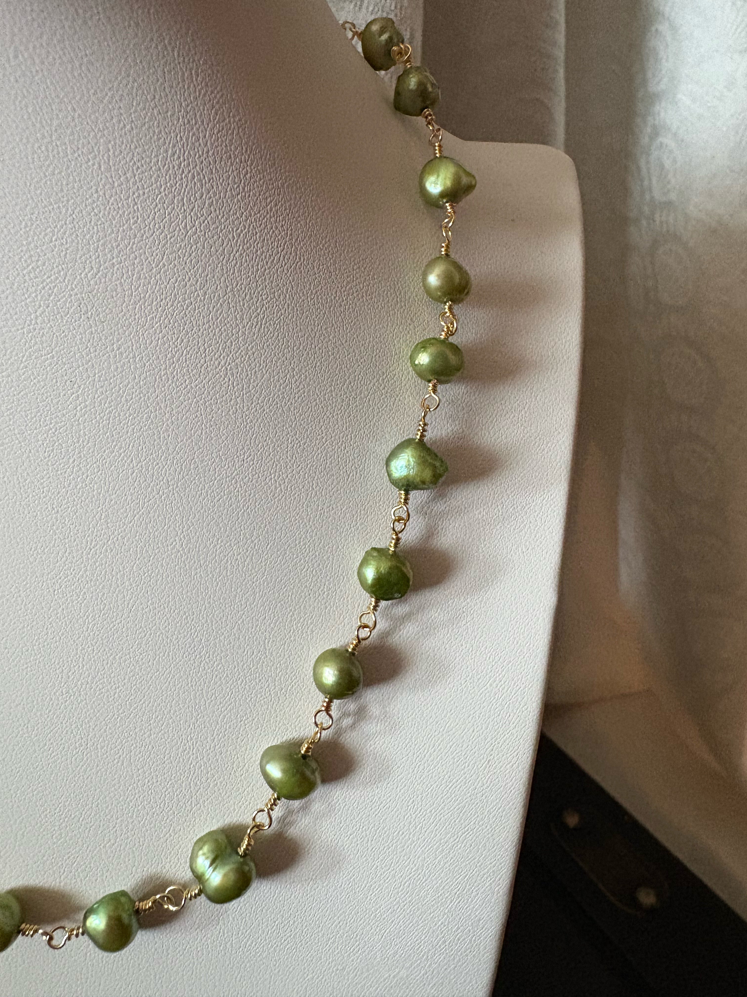 Isla Pearl Necklace in Avocado Green
