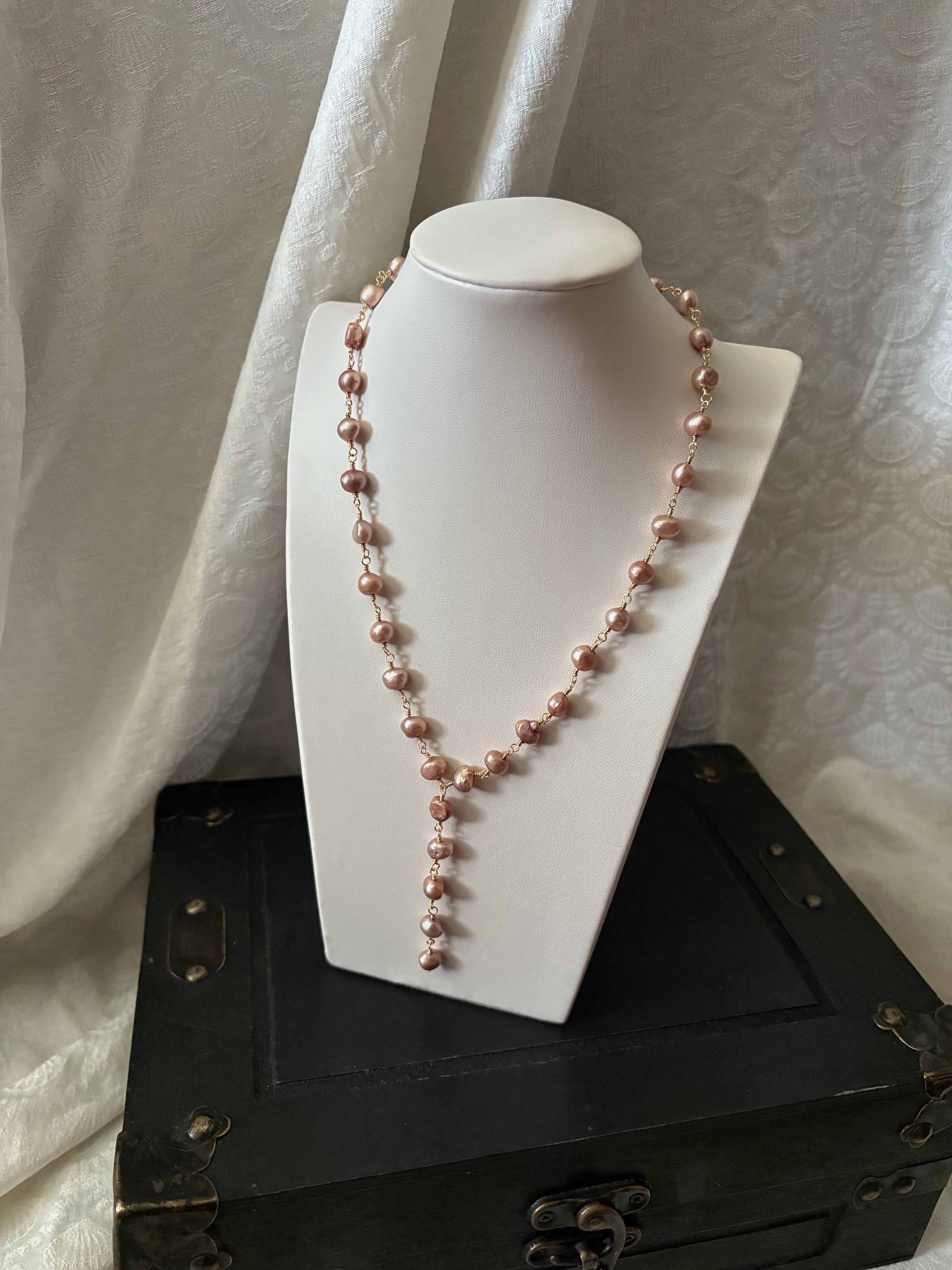 Lariat Pearl Necklace in Dusty Rose