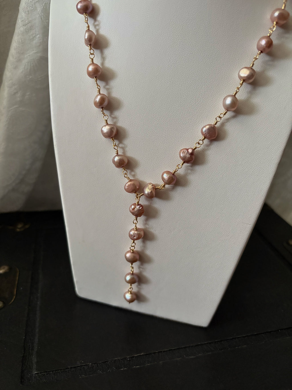 Lariat Pearl Necklace in Dusty Rose