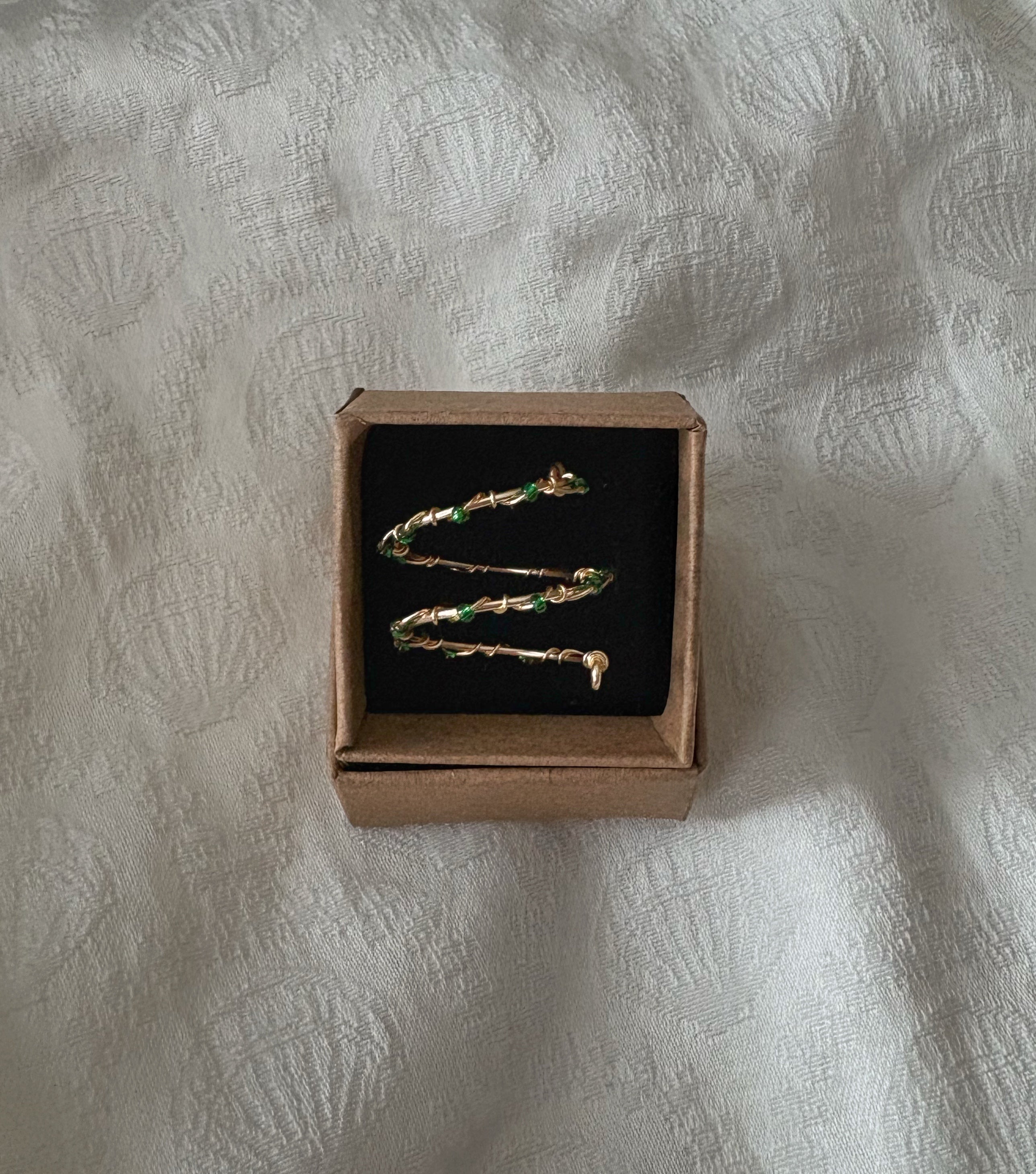 Sparkly Wrap Ring in Green